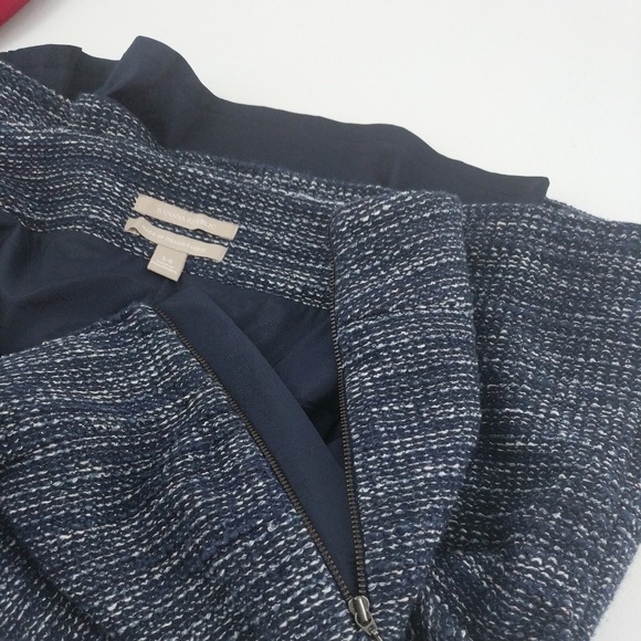 Banana 🍌 Republic |Navy White Italian Tweed Skirt - Picture 5 of 8